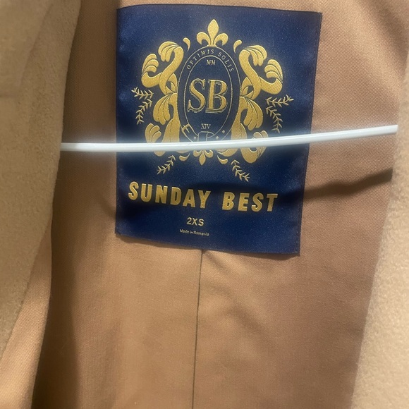 Aritzia Kennedy coat - Picture 6 of 7